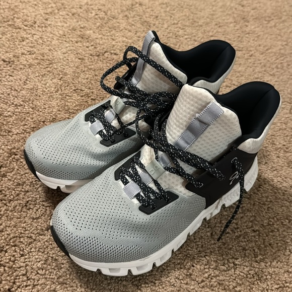 On Running Men's Cloud Hi Edge Shoes - Picture 2 of 12
